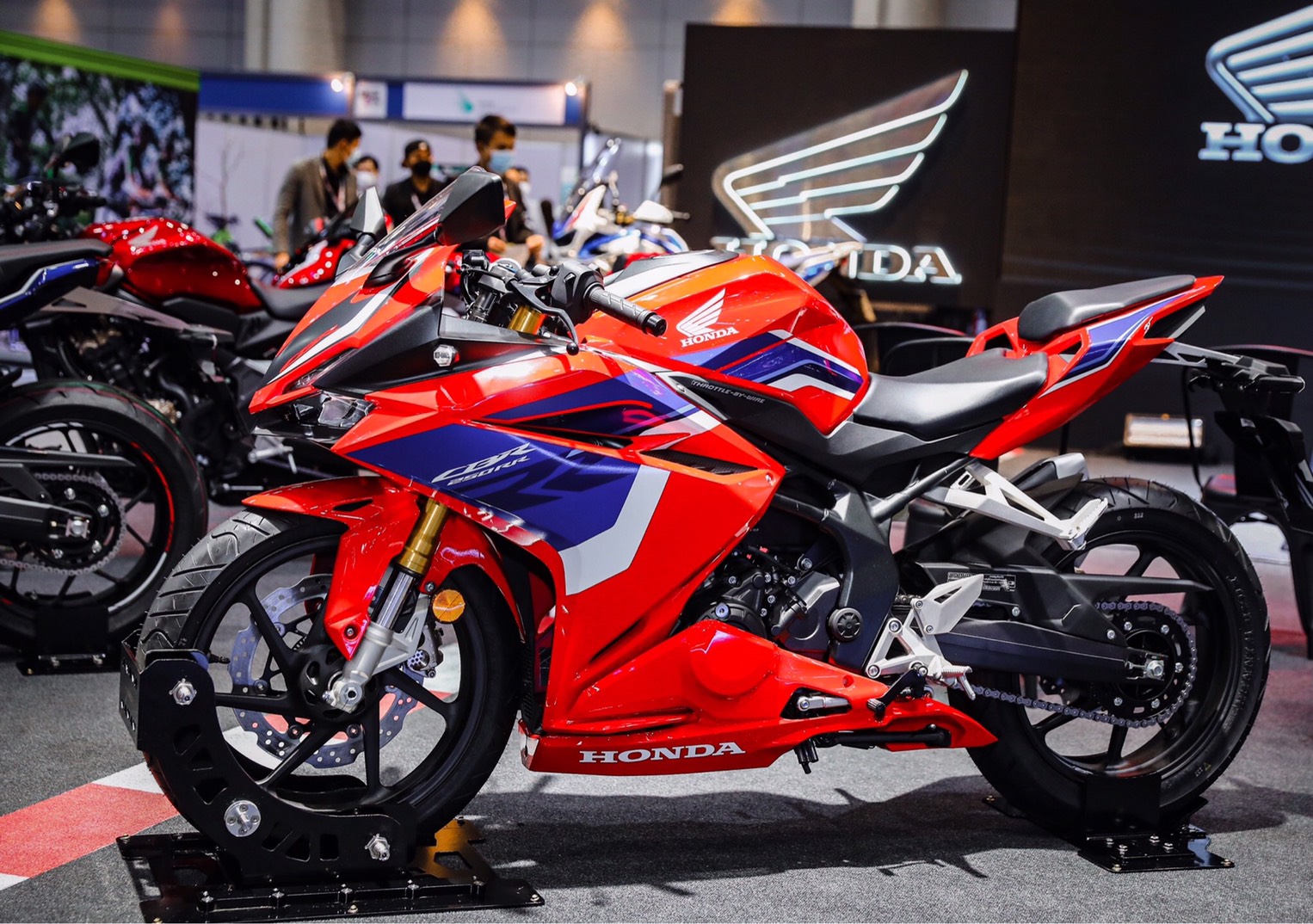 ฮอนด้าเปิดตัว New Honda CBR250RR SP Tri-Color รถมอเตอร์ไซค์ดีไซน์ใหม่ ...